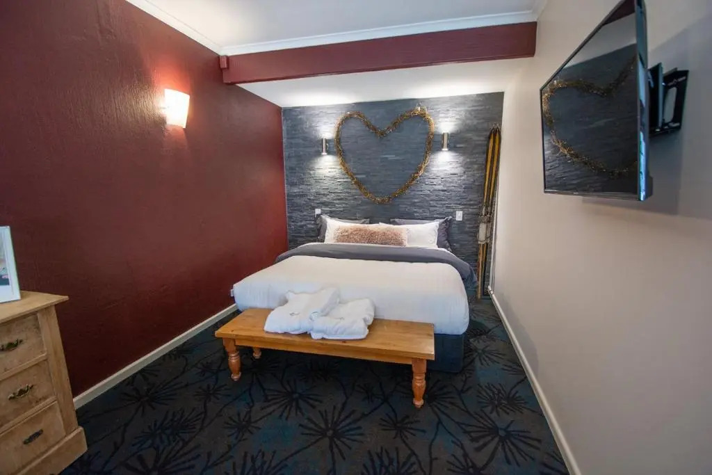 Berntis Mountain Inn