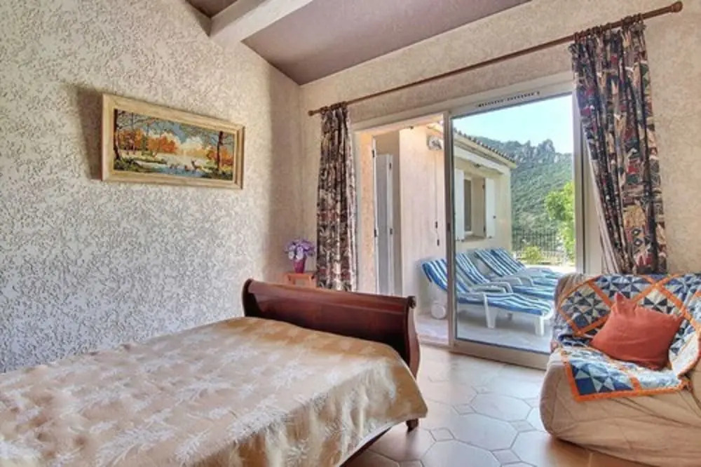 Magnifique Villa,Calme,Vue dégagée,Piscine,Parking,Wifi,Clim