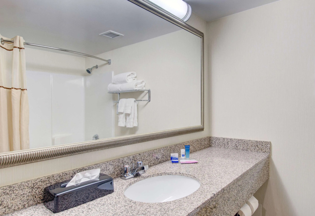 Best Western Royal Plaza Hotel and Trade Center