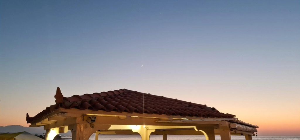 Ekavi Hotel