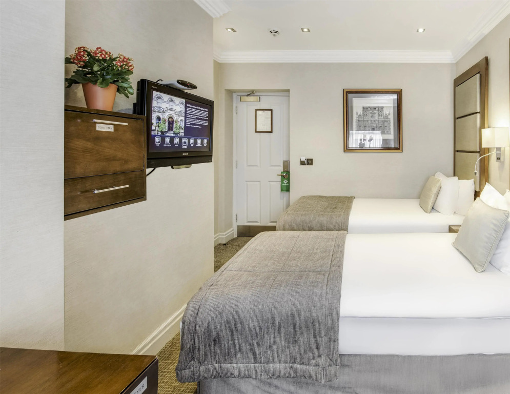 Gem Langham Court Hotel