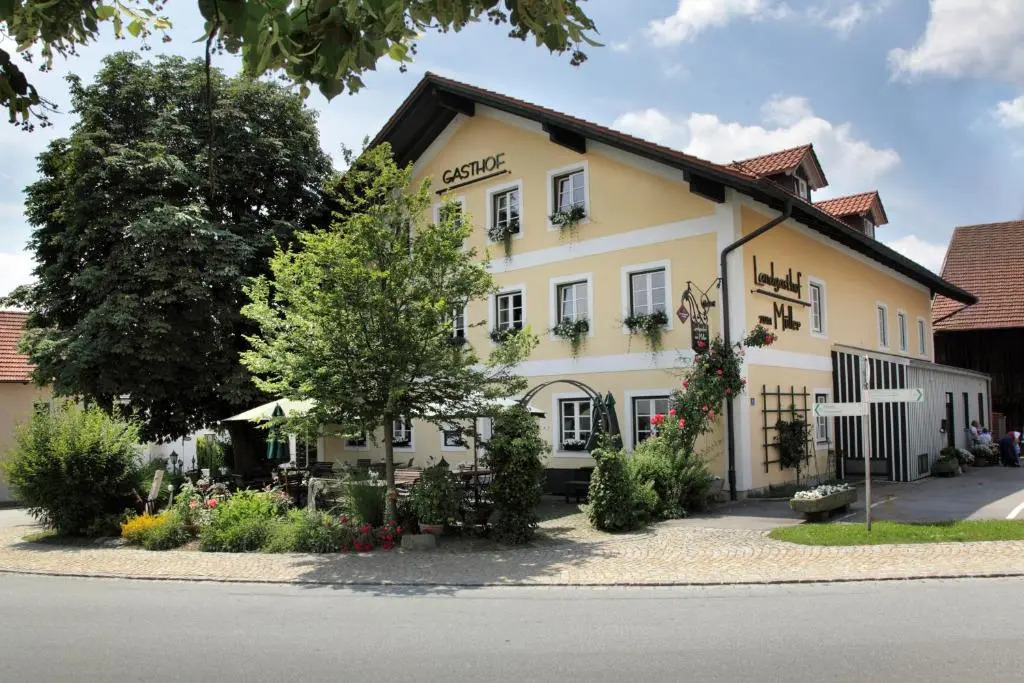 Landgasthof zum Muller