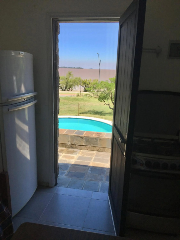 Apartamento con excelente ubicación, vista al Rio y Piscina climatizada