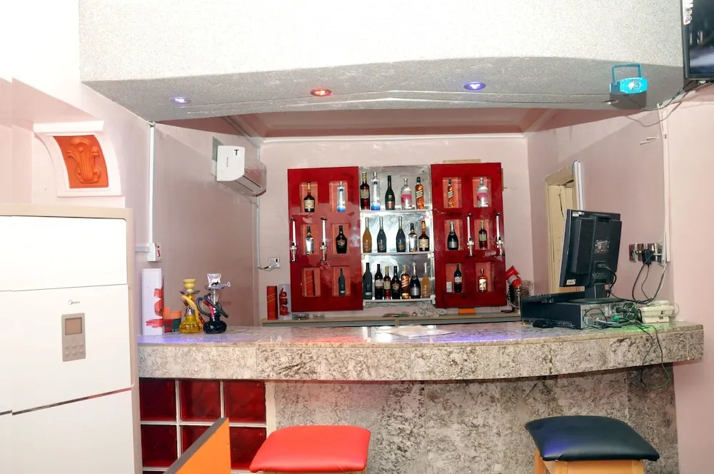 D'Luxx Villa & Suites
