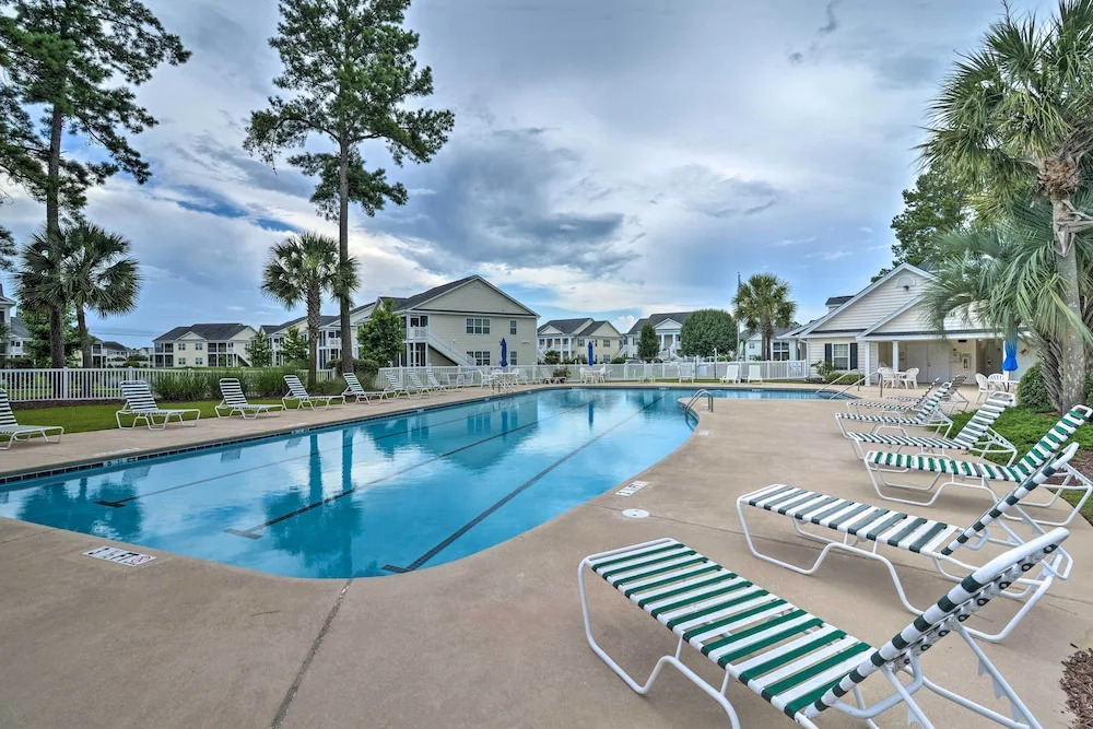 8 Mi to Boardwalk: Myrtle Beach Condo Near Golfing