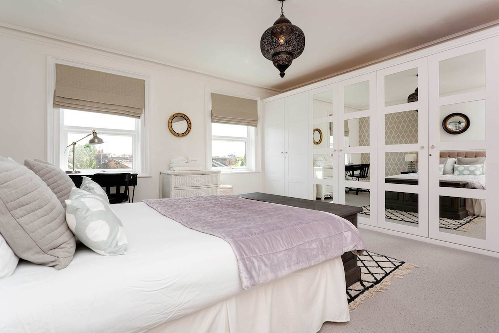 Veeve - Salisbury Retreat