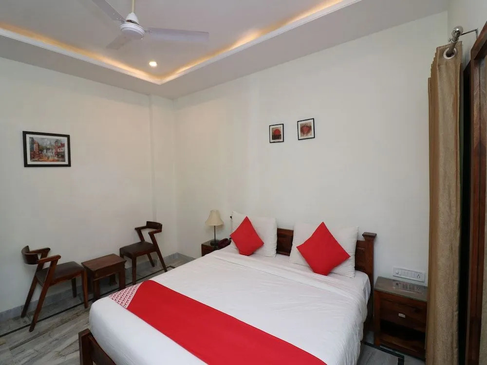OYO 27759 Hotel Rajputana