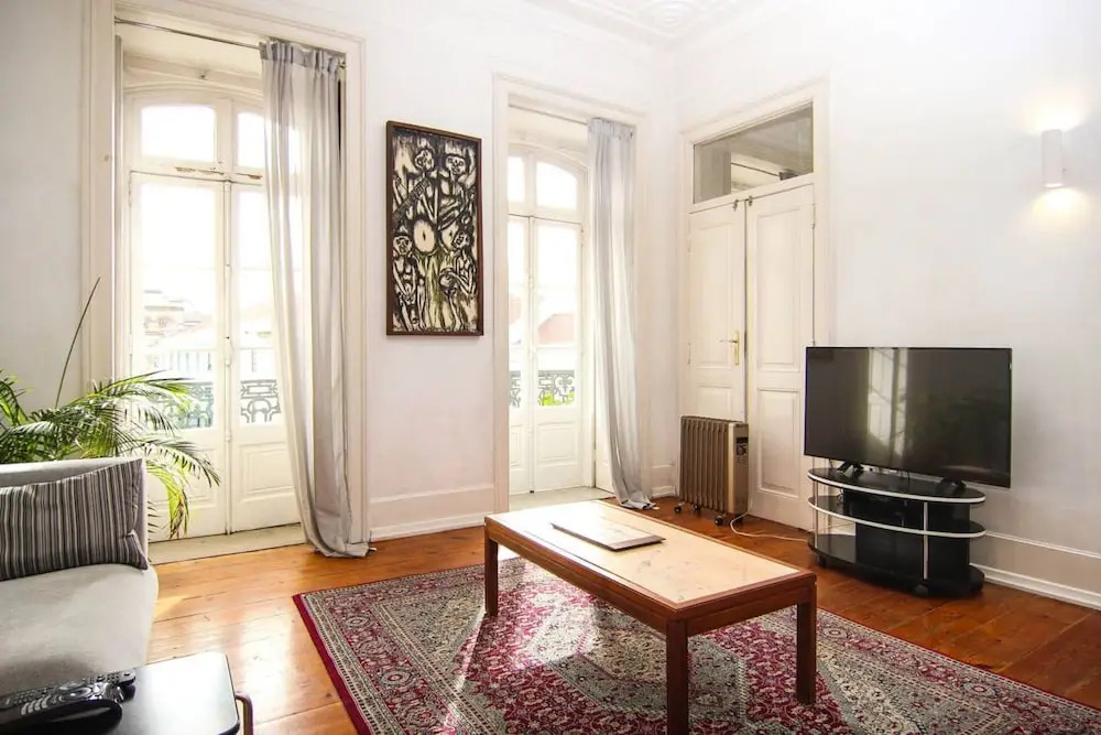 Spacious And Bright 4 Bedroom Apartment