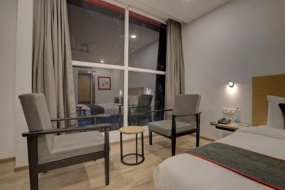 OYO Townhouse 114 Eureka Grand
