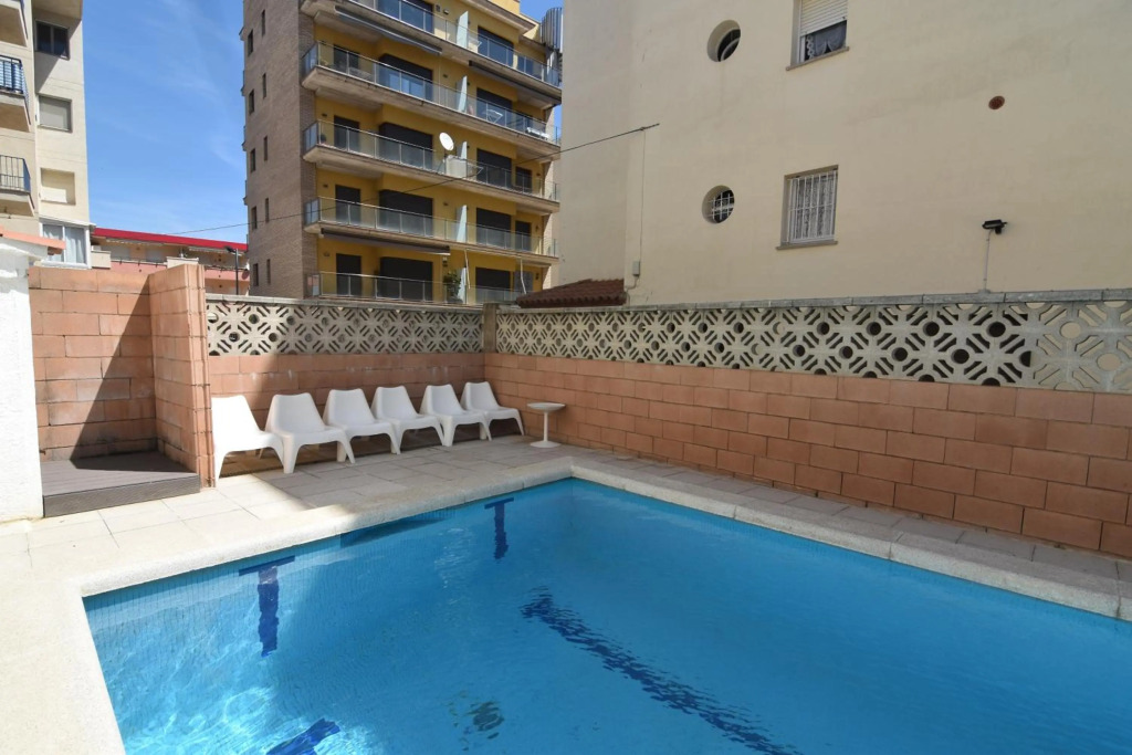RNET - MTA Apartaments A2