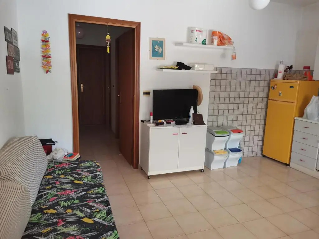 San Giorgio (Me) Comodo appartamento a 100 metri dal mare in elegante residence, 4/5 posti letto, parcheggio privato.