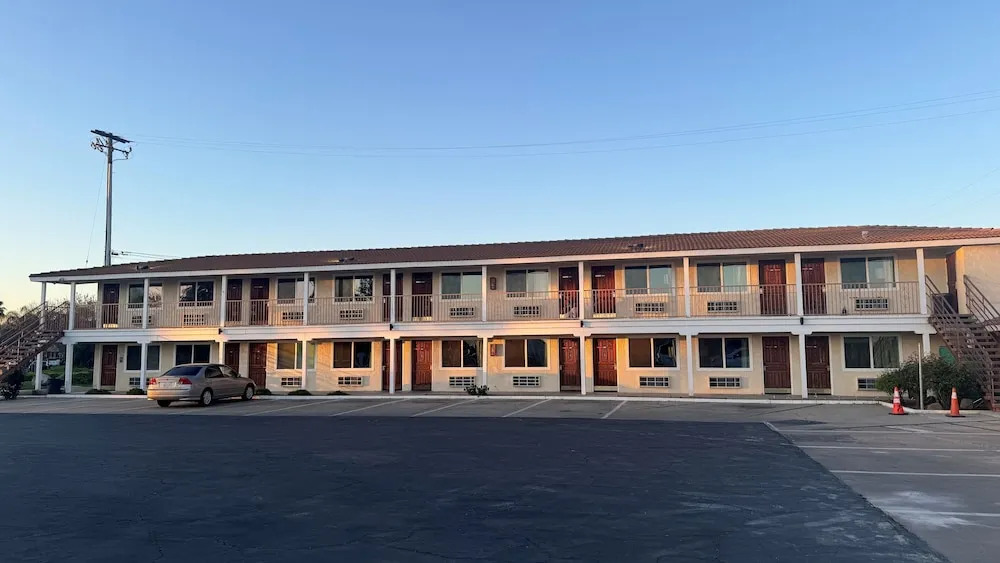 Pacific Express Inn