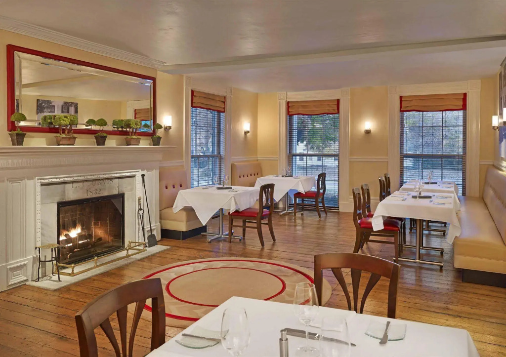 Inns at Equinox