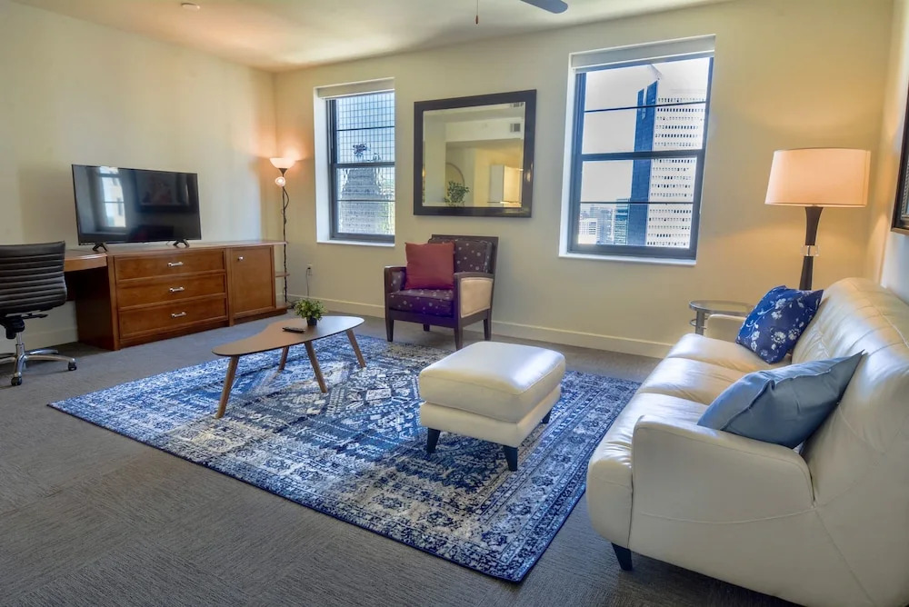 Crashpad Downtown Dallas