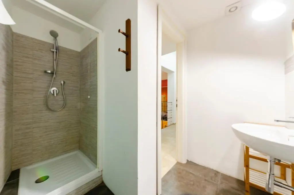 ALTIDO Vibrant Open-Plan Apt for 6 in Historic Centre