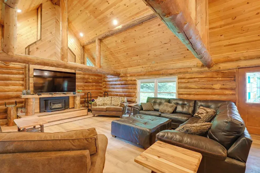 Secluded Greenville Cabin: Walk to Moosehead Lake!