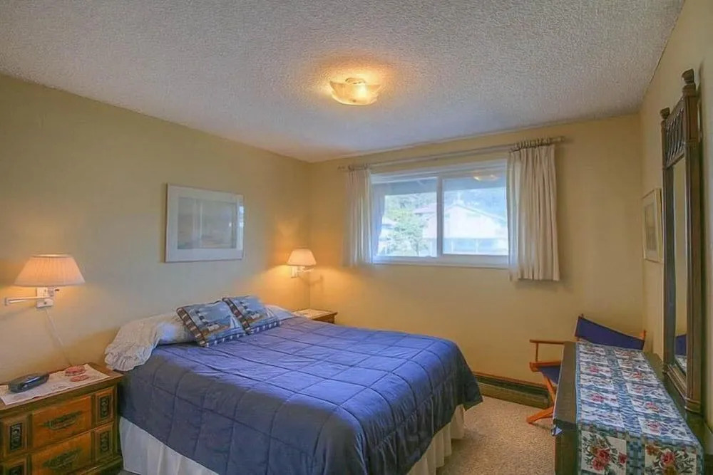 Cozy Hearth and Ocean Views - Inviting Beach Haven