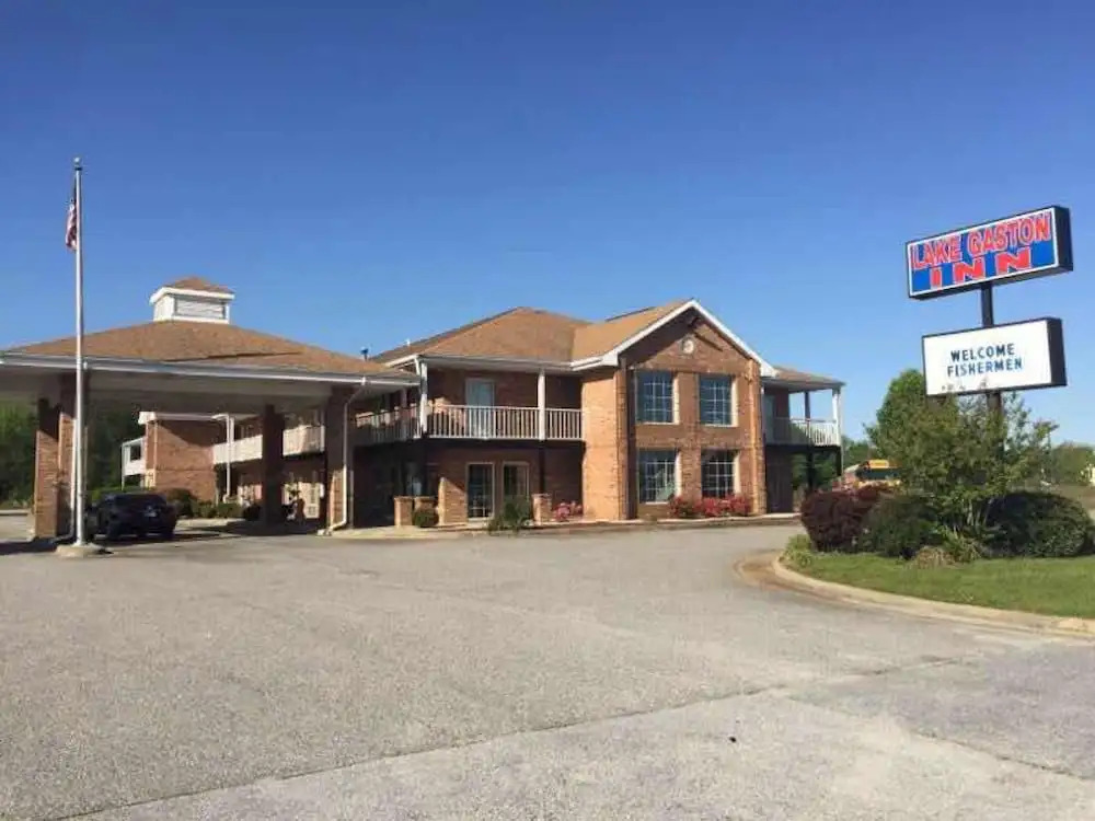 Motel 6 Bracey, VA I 85
