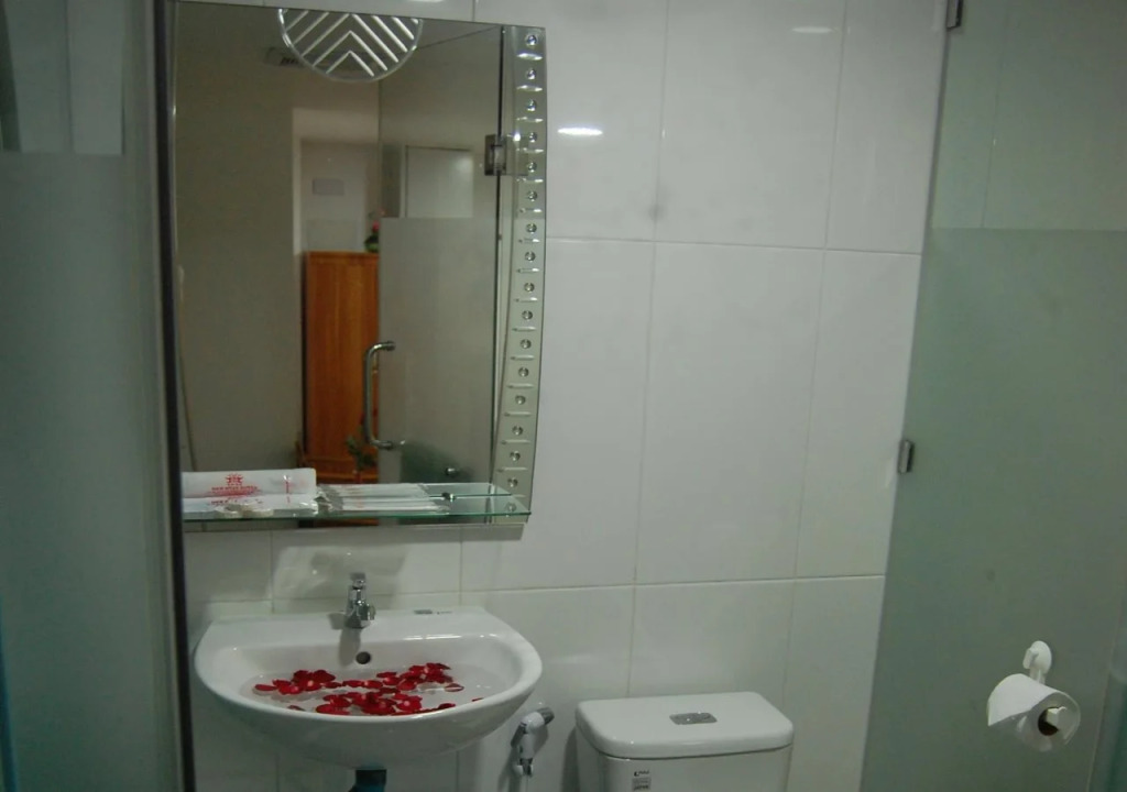Daw Htay Hotel