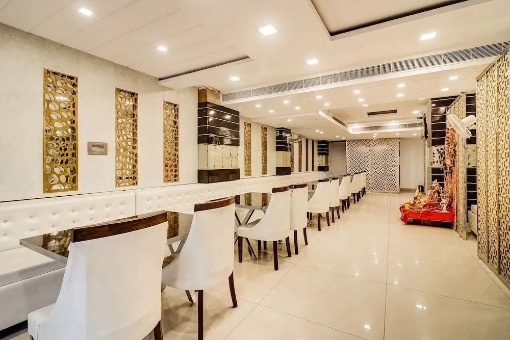Townhouse OAK Hotel Arnavya