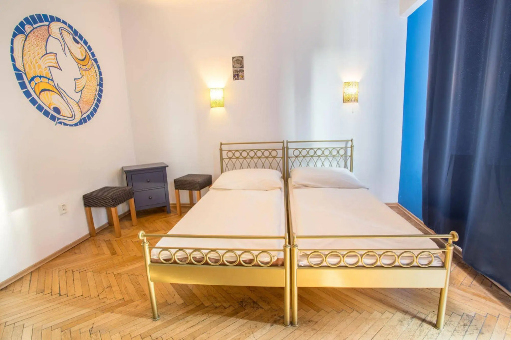 Hostel Blues