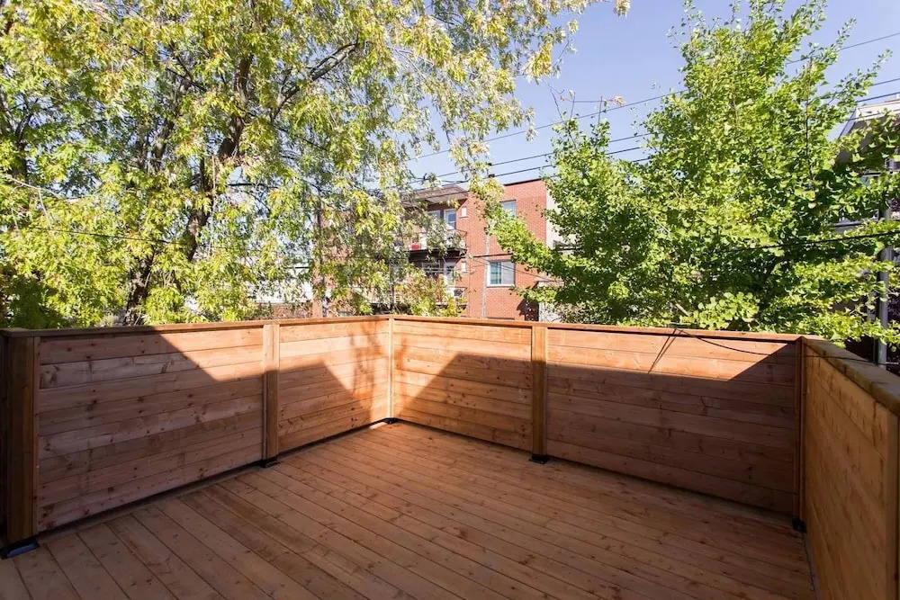 Brand New 3 Bedroom With Rooftop Patio