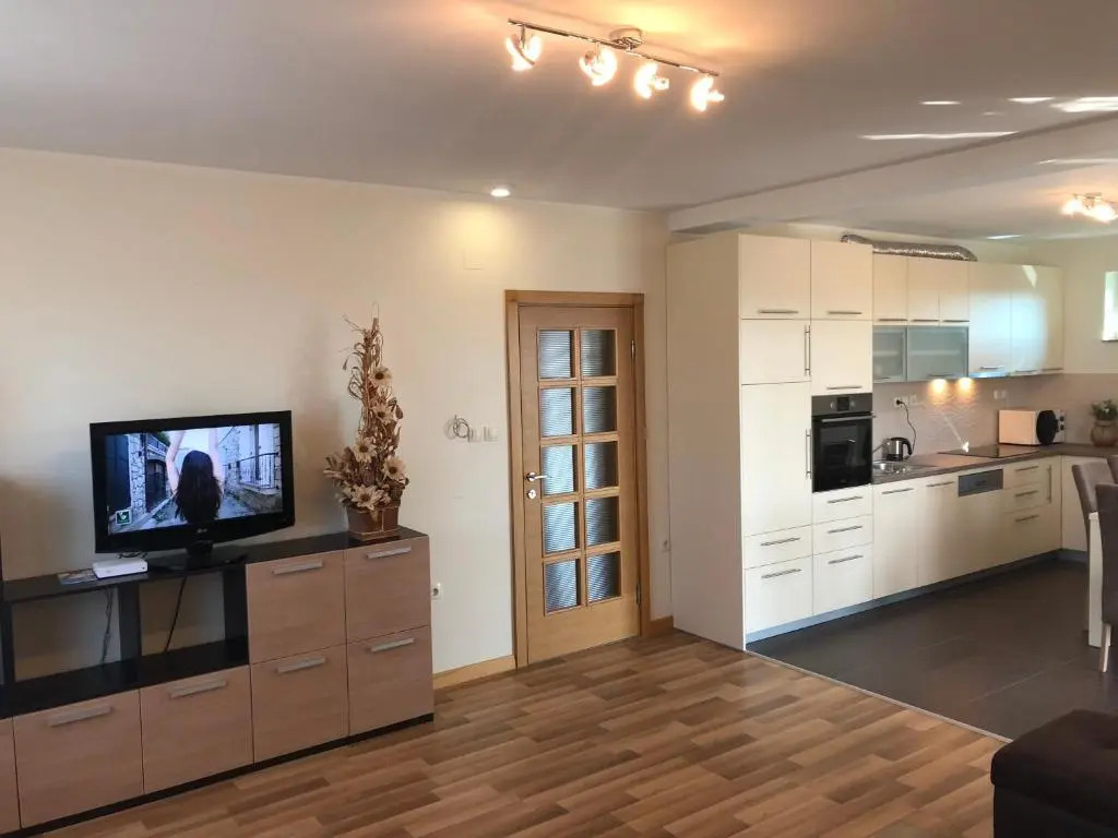 MK Apartment