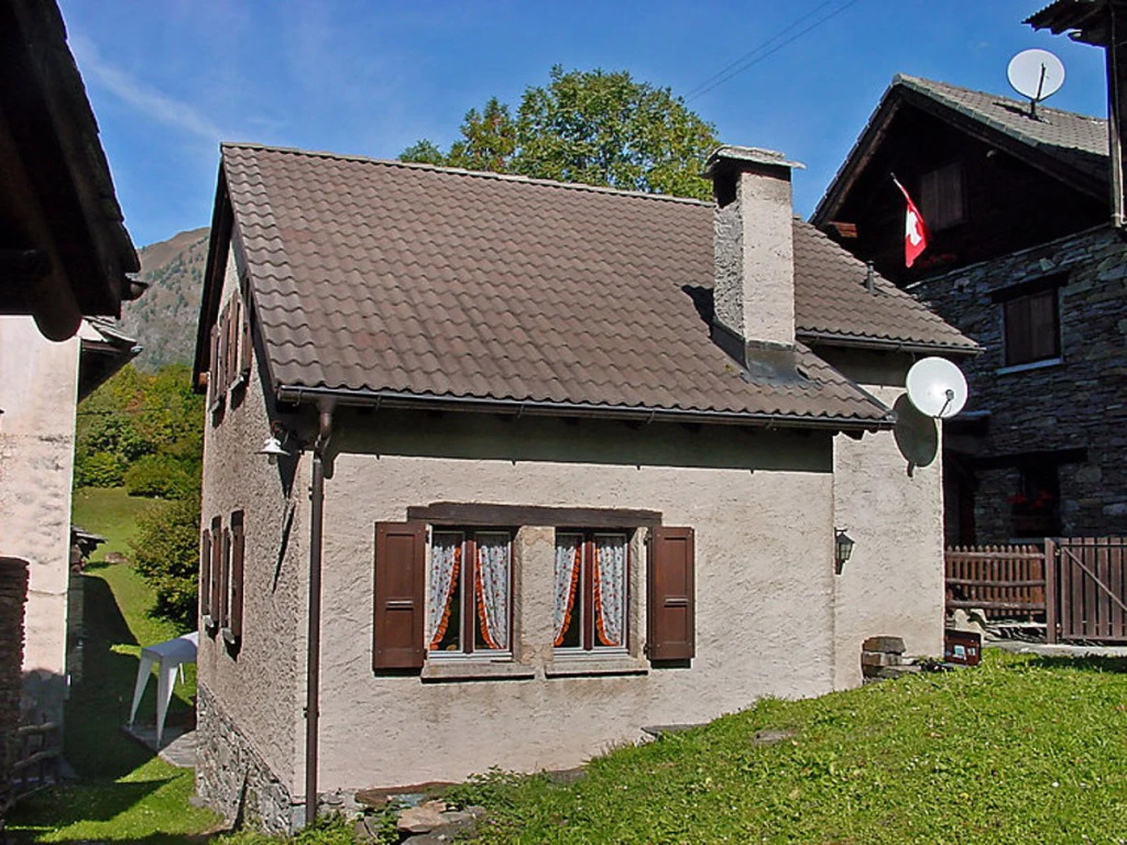 House Marianne Aquila