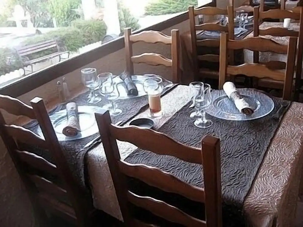 Logis Hôtel LE PRESSOIR