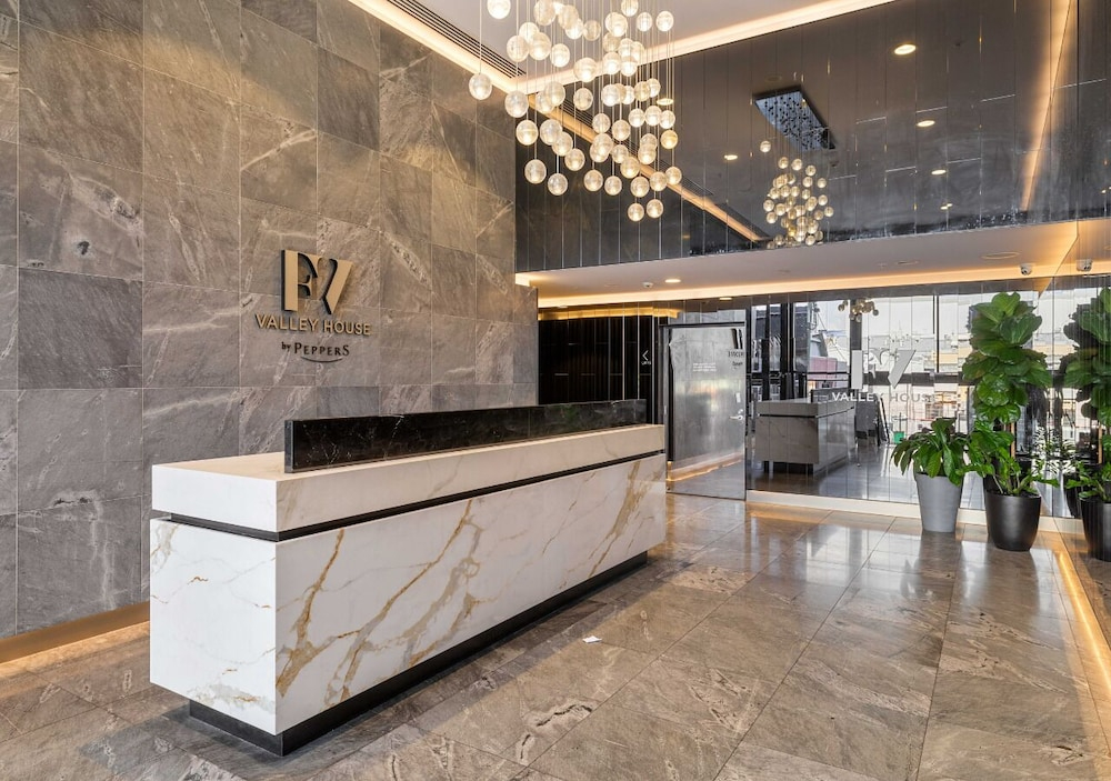 City Lights Retreat – Fortitude Valley