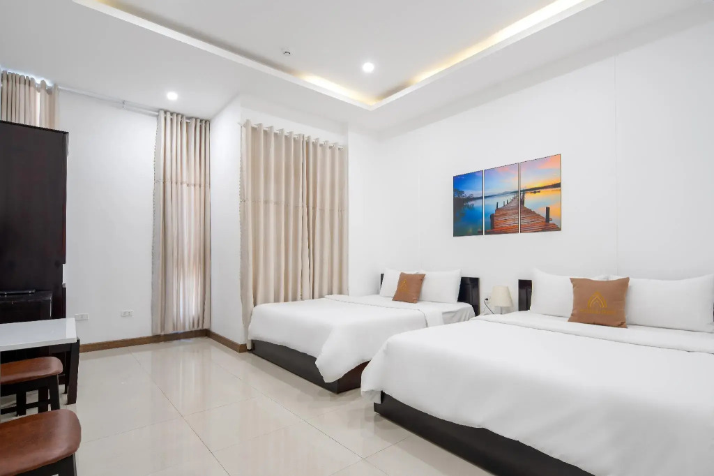 Phuong Dong Hotel and Apartment