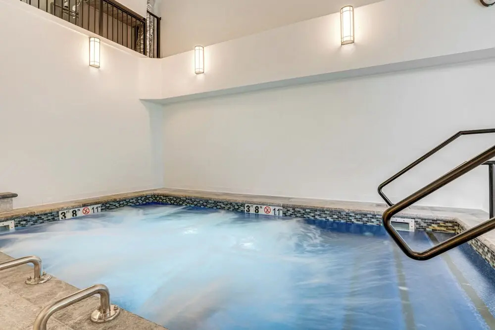 10 Mi to Keystone: Updated Mtn-view Condo