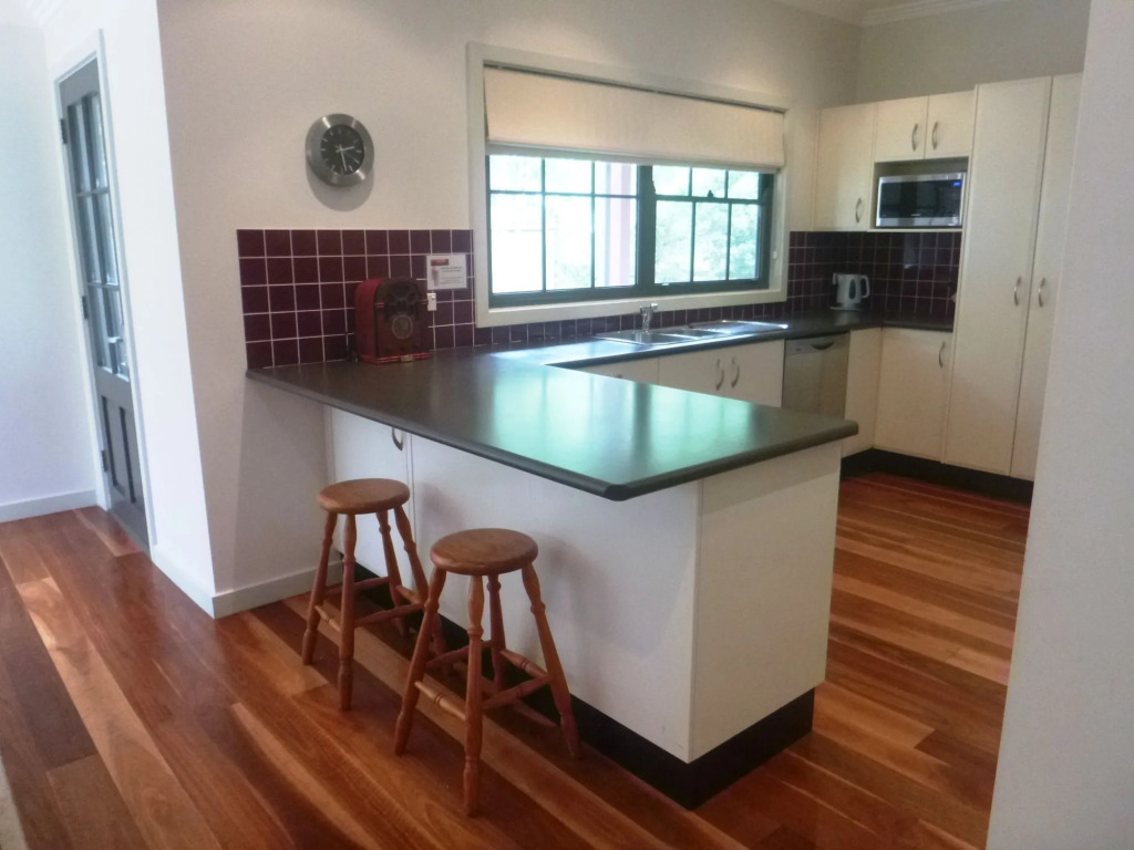 Whispering Pines Cottages