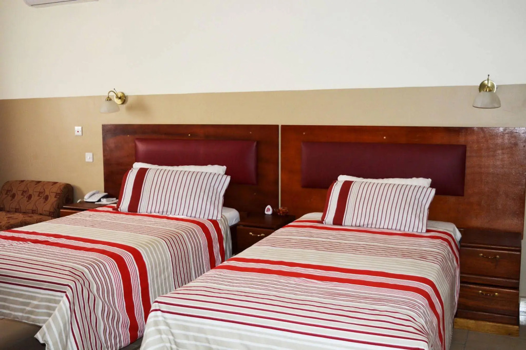 Kunta Kinte Hotel