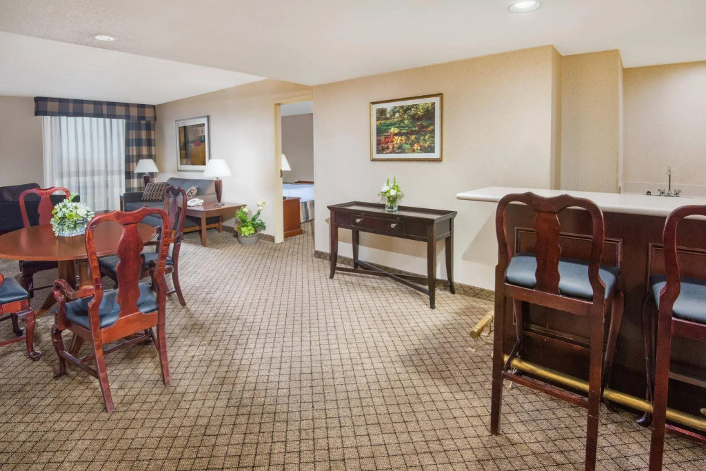 Holiday Inn Cincinnati-Eastgate by IHG