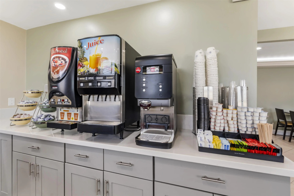 Best Western Plus LA Mid-Town Hotel