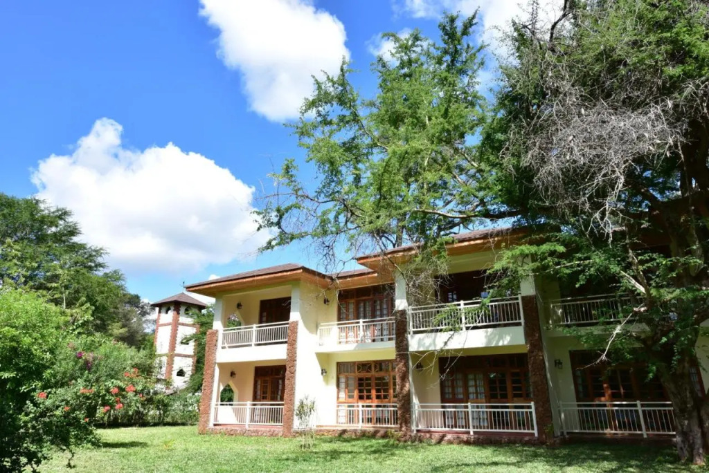 Hunters Lodge