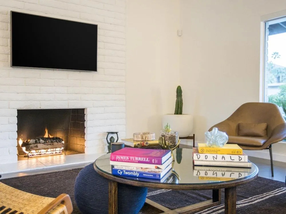Modern Marion at Twin Palms by ACME House Company