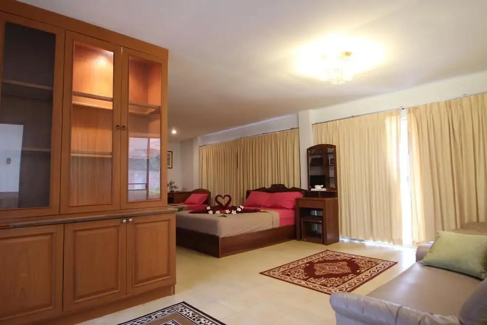 Koh Jum Cliff Beach Resort