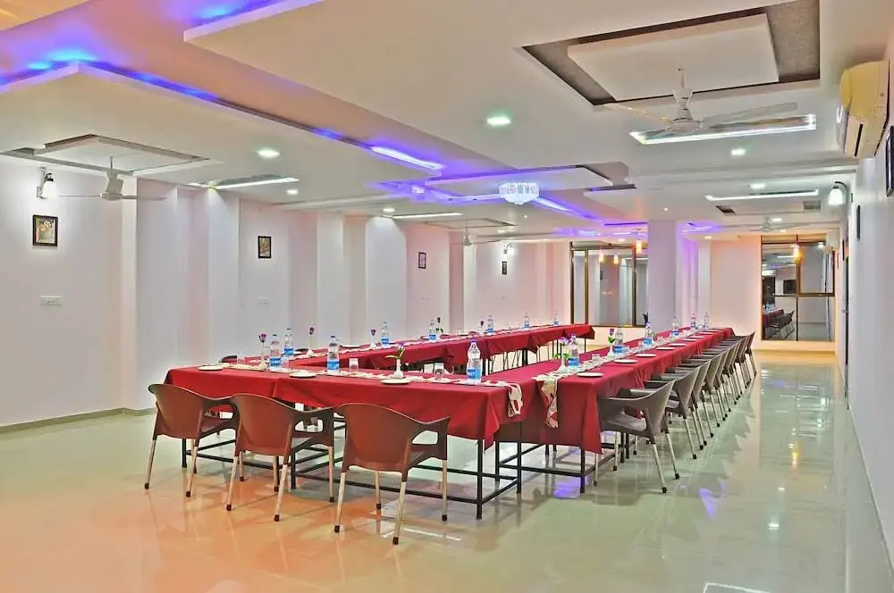 Hotel Shivam Fort View By OYO Rooms