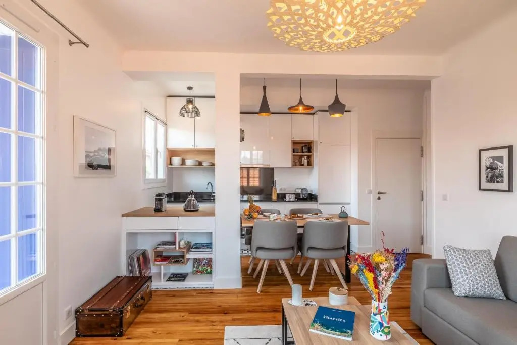 Superbe appartement plein de charme à 5min de la plage