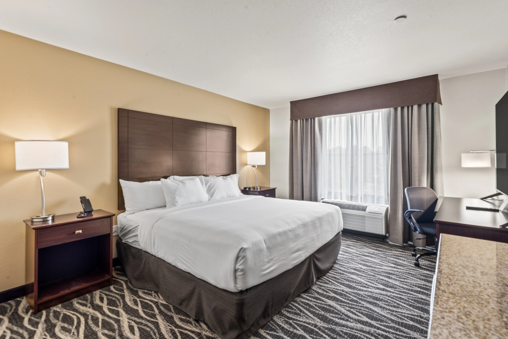 Cobblestone Hotel & Suites - Foley
