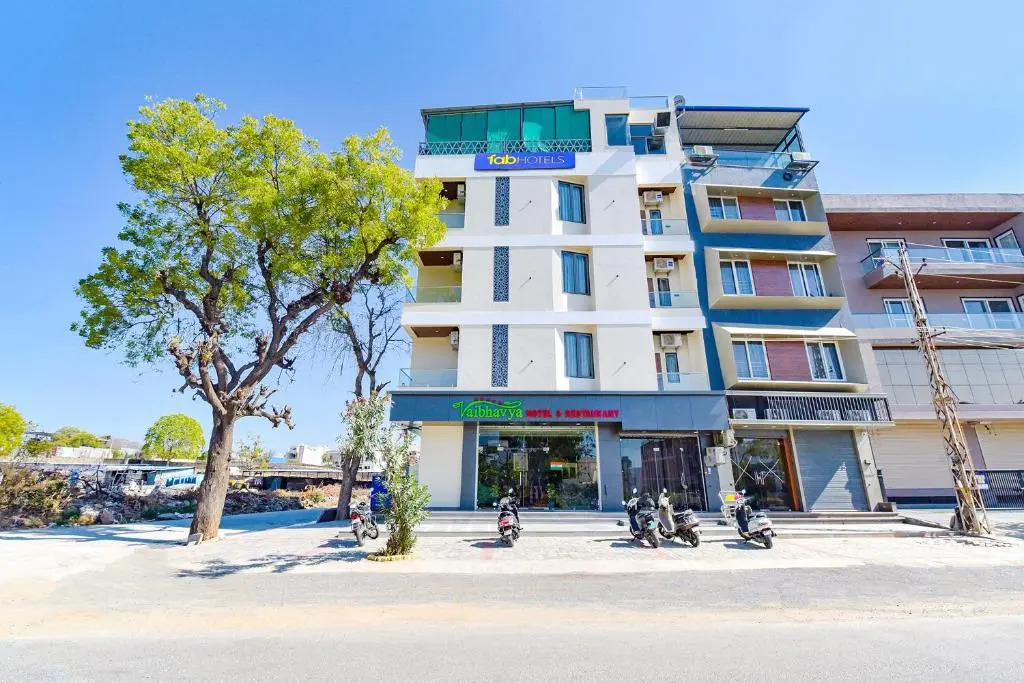 FabHotel Vaibhavya