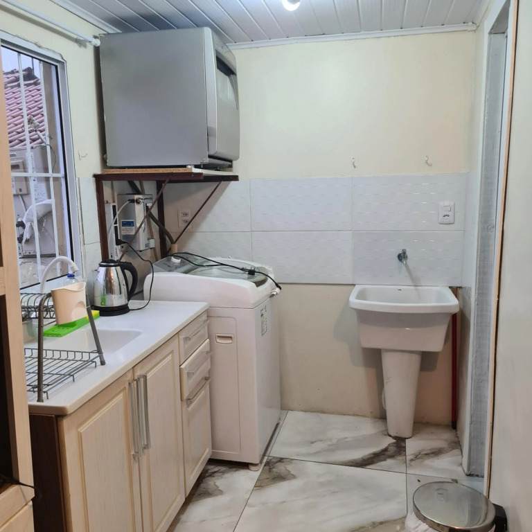 Kitnet casal e apartamento com lareira e vista jardim