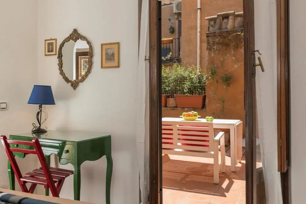Chiara in Pantheon Apartment With Terrace