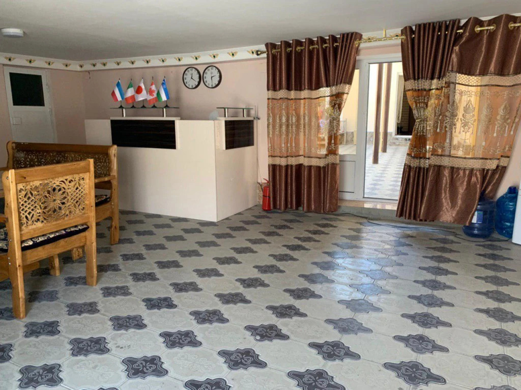 Zuxro Guesthouse