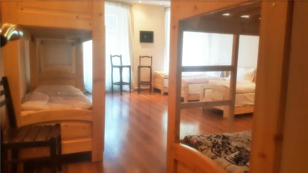 Deso Hostel & Rooms