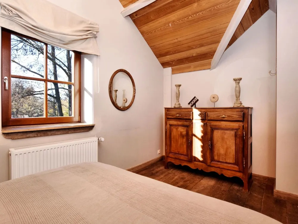 Cozy Holiday Home in Ennal
