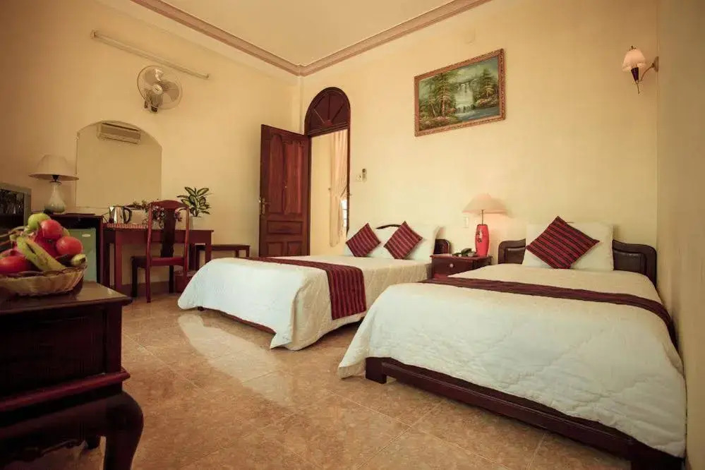 Oriole Hotel & Spa