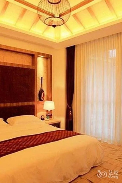 Hui Feng Hotel